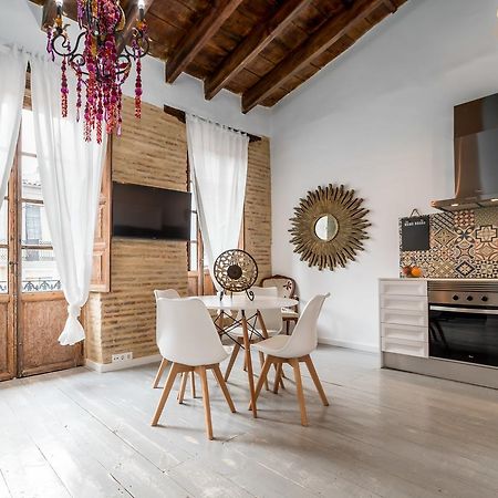 My Loft 4 You Ruzafa Style III บาเลนเซีย ภายนอก รูปภาพ
