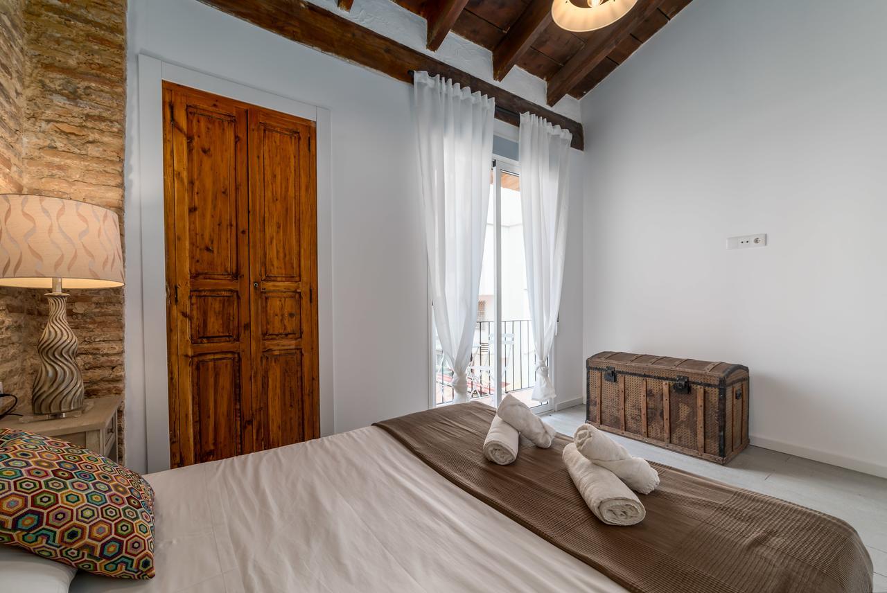 My Loft 4 You Ruzafa Style III บาเลนเซีย ภายนอก รูปภาพ