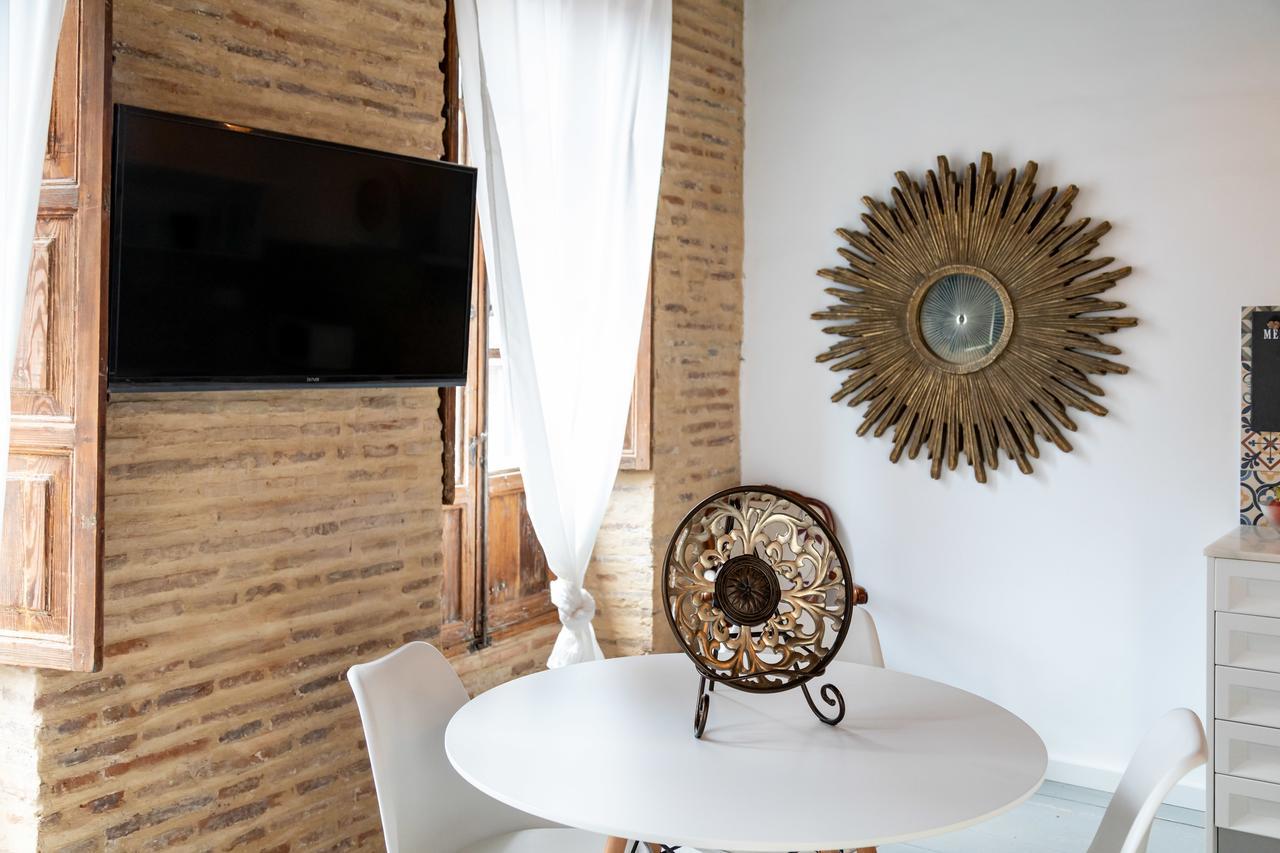 My Loft 4 You Ruzafa Style III บาเลนเซีย ภายนอก รูปภาพ