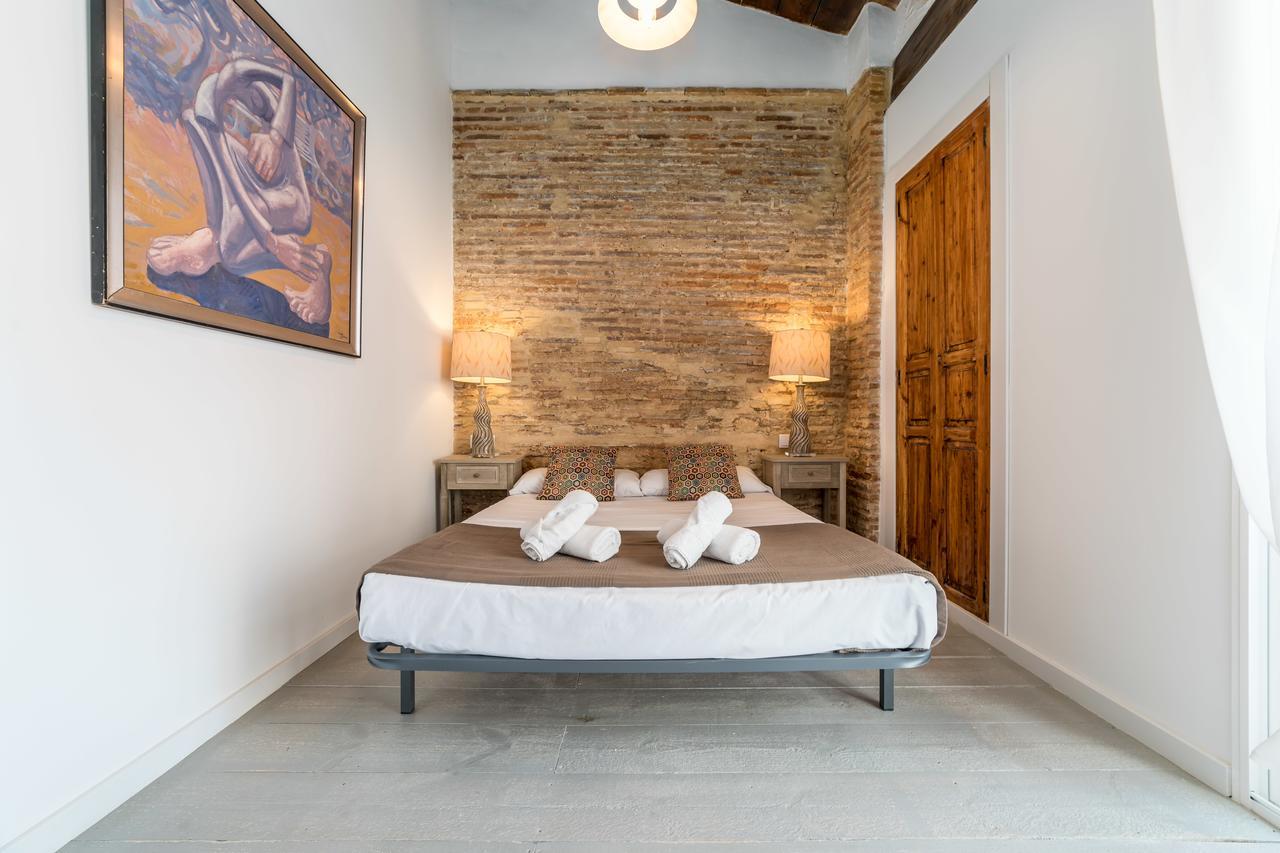 My Loft 4 You Ruzafa Style III บาเลนเซีย ภายนอก รูปภาพ