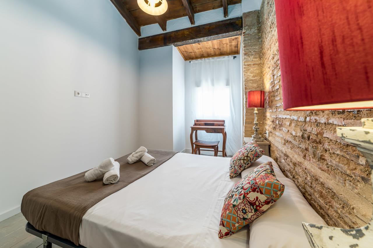 My Loft 4 You Ruzafa Style III บาเลนเซีย ภายนอก รูปภาพ