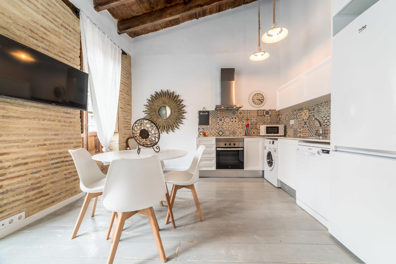 My Loft 4 You Ruzafa Style III บาเลนเซีย ภายนอก รูปภาพ